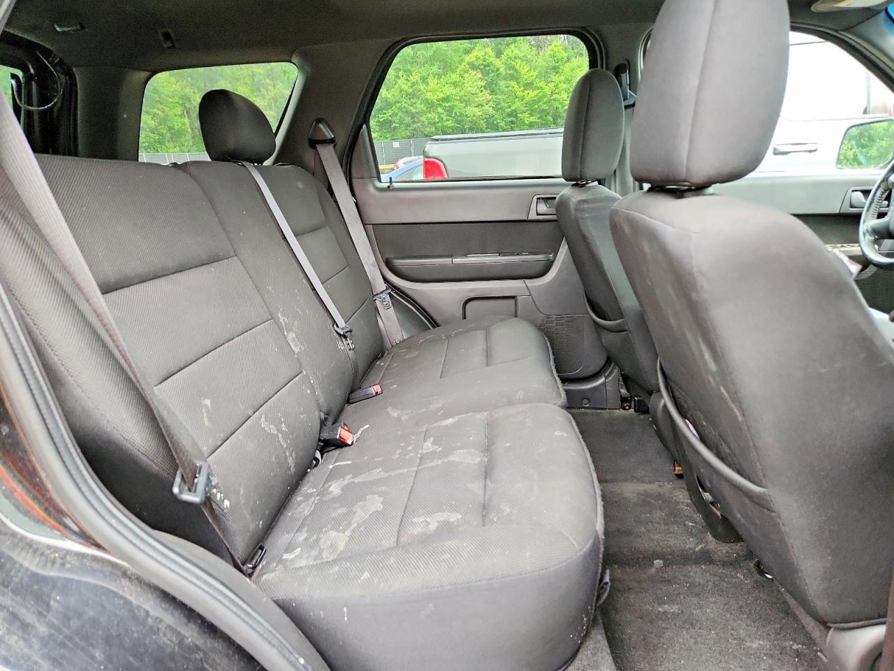 2009 FORD ESCAPE
