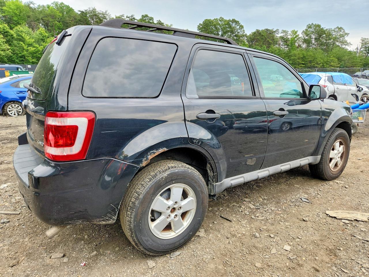 2009 FORD ESCAPE