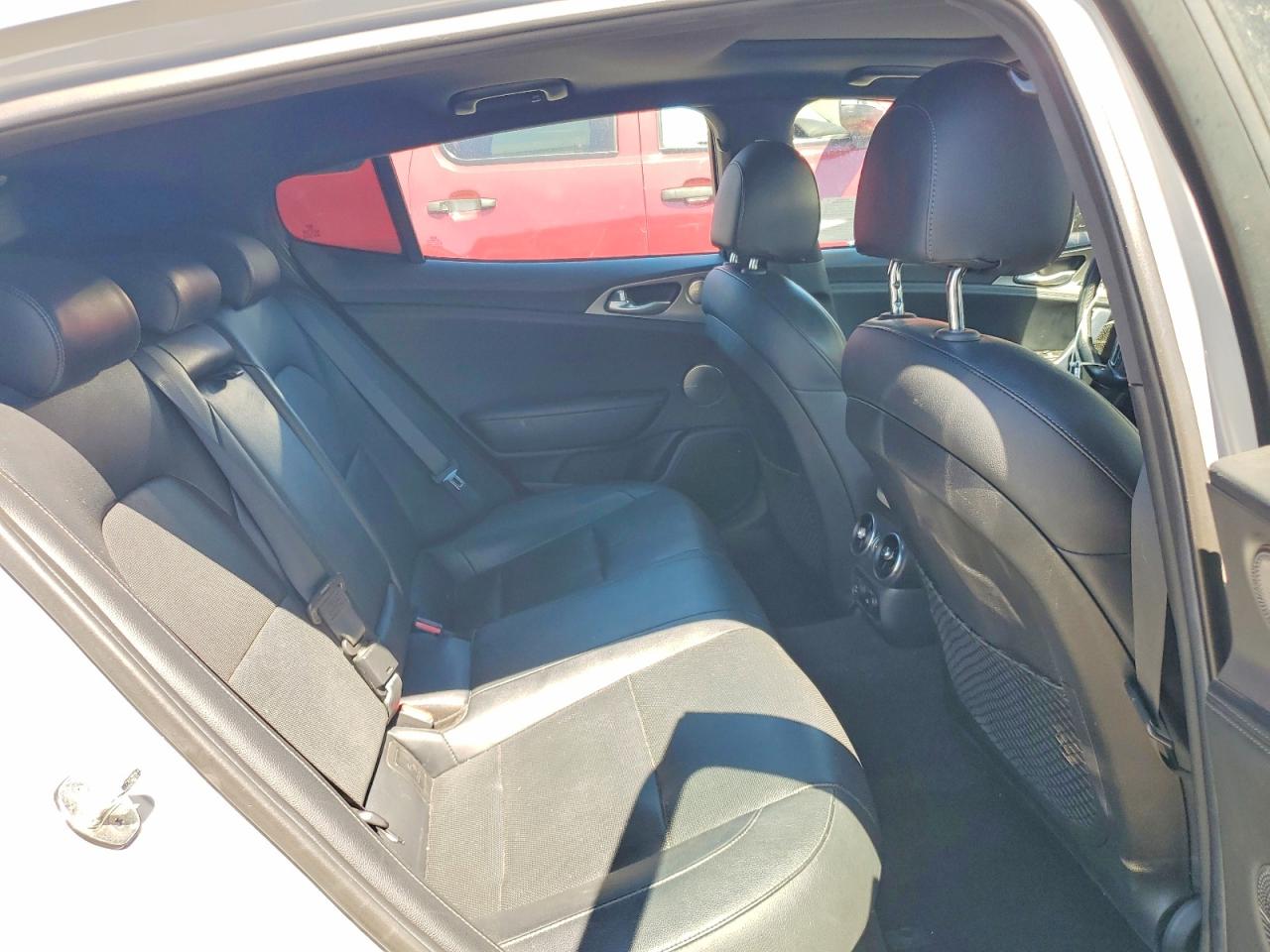 2018 KIA STINGER