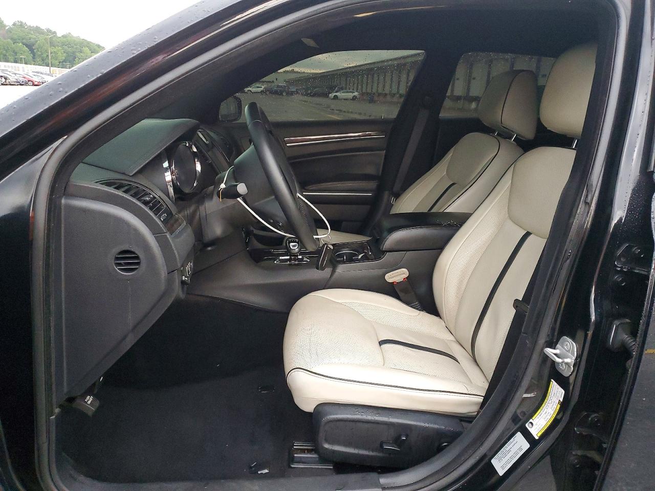 2014 CHRYSLER 300