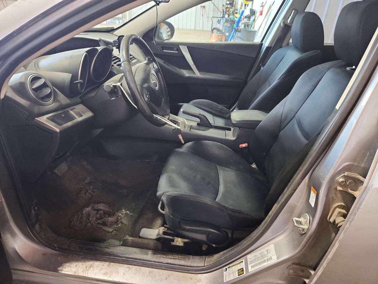2010 MAZDA MAZDA3
