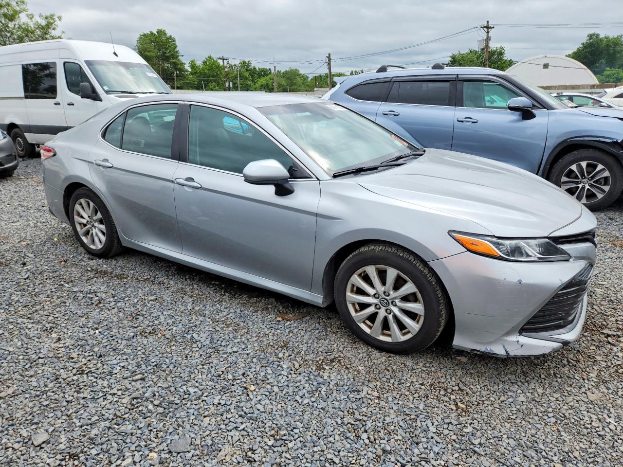 2018 TOYOTA CAMRY