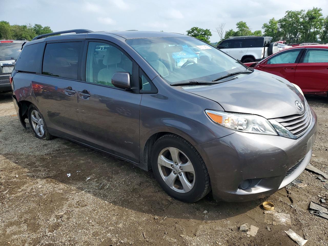 2015 TOYOTA SIENNA