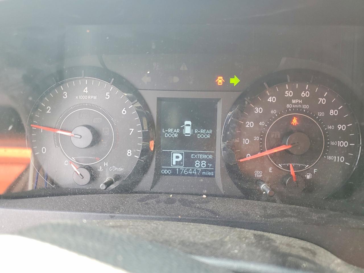 2015 TOYOTA SIENNA