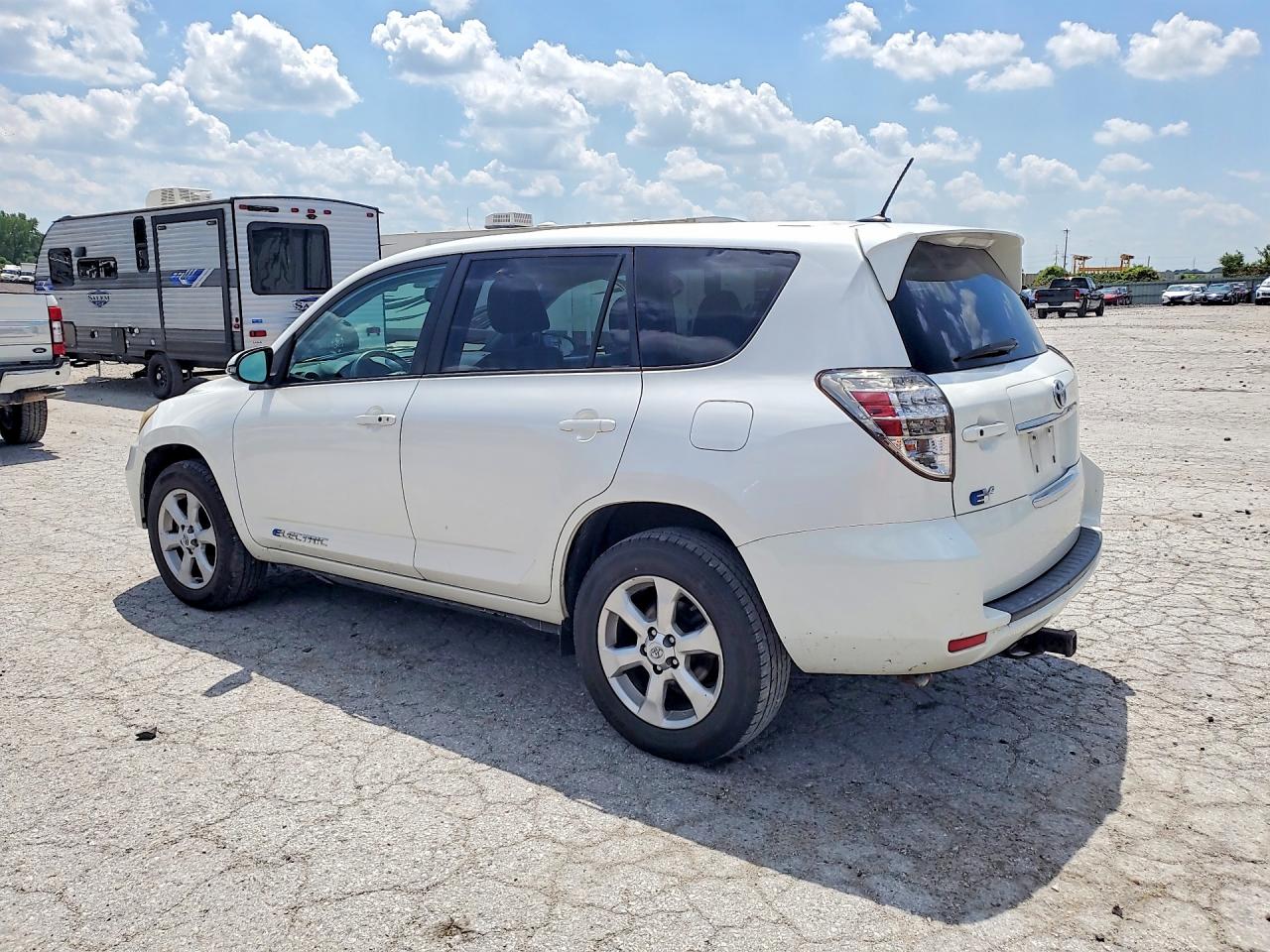 2013 TOYOTA RAV4