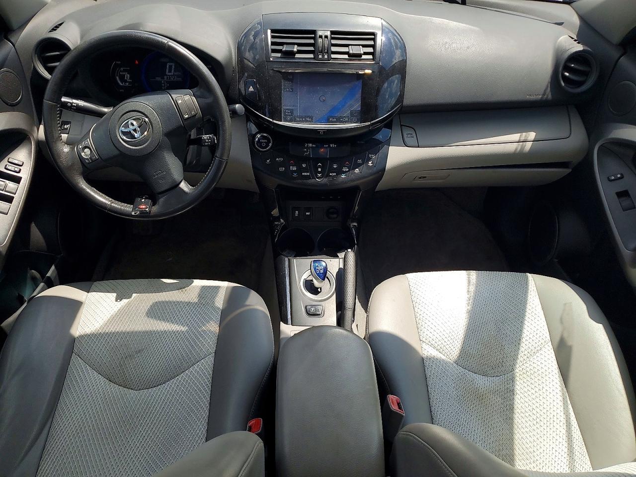 2013 TOYOTA RAV4