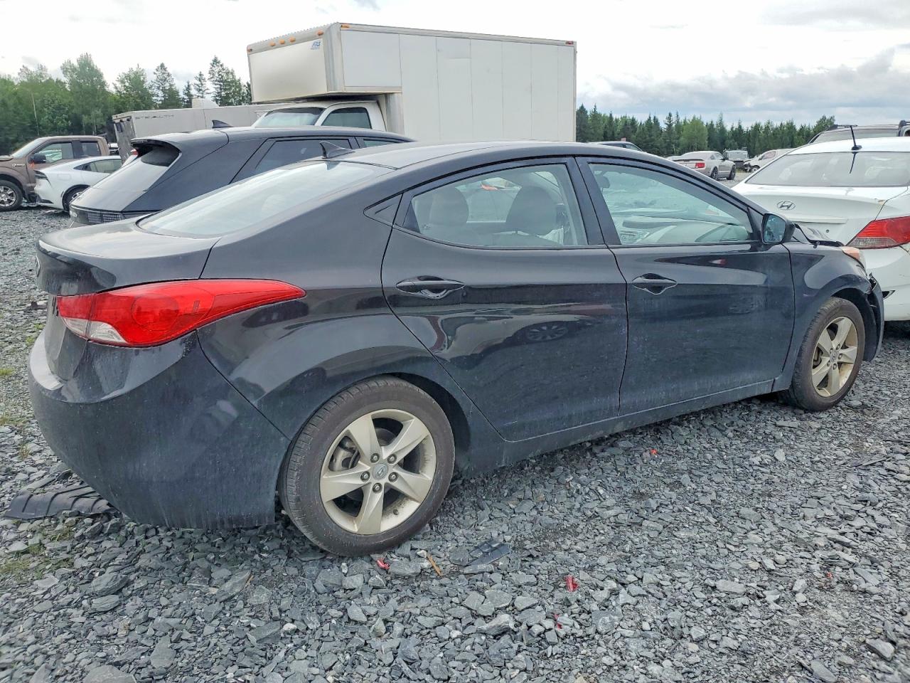 2011 HYUNDAI ELANTRA