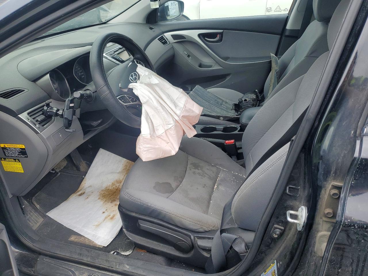 2011 HYUNDAI ELANTRA