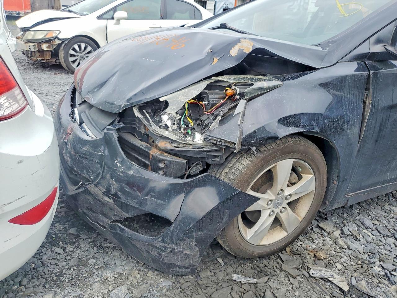 2011 HYUNDAI ELANTRA