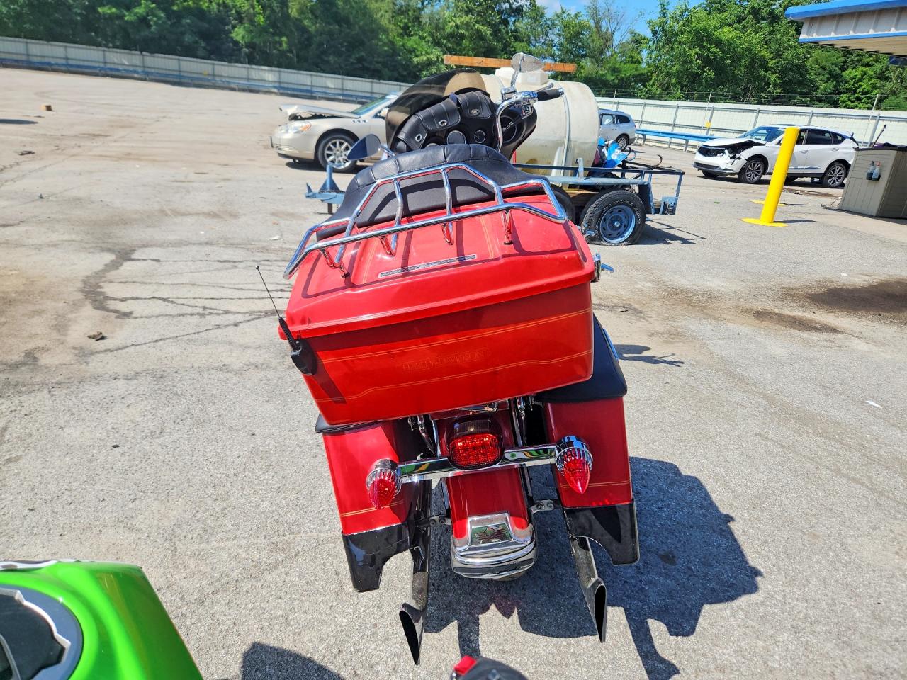 2004 HARLEY-DAVIDSON FL