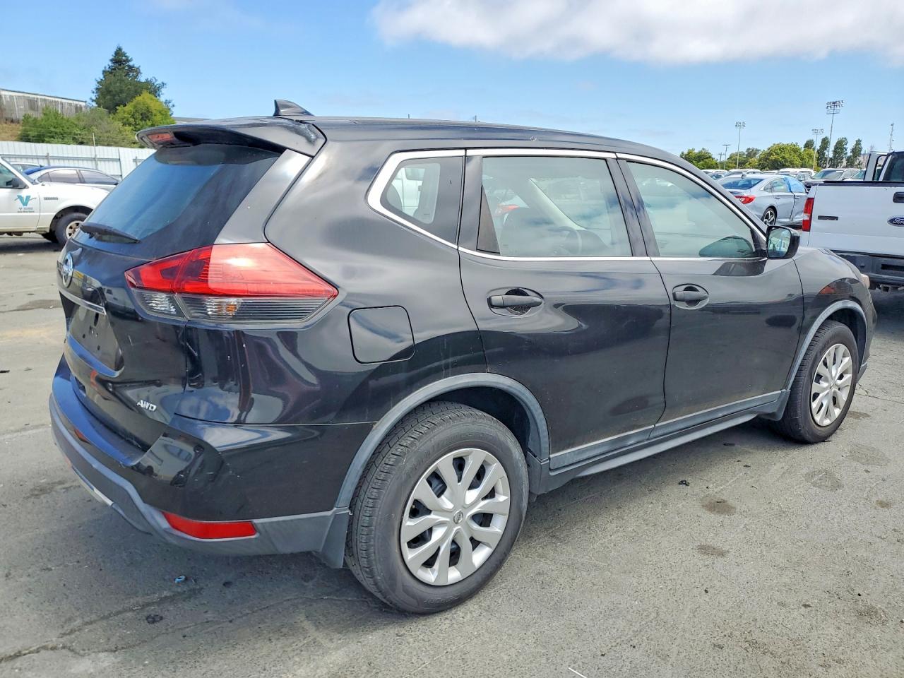 2018 NISSAN ROGUE