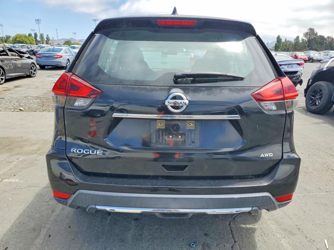 2018 NISSAN ROGUE