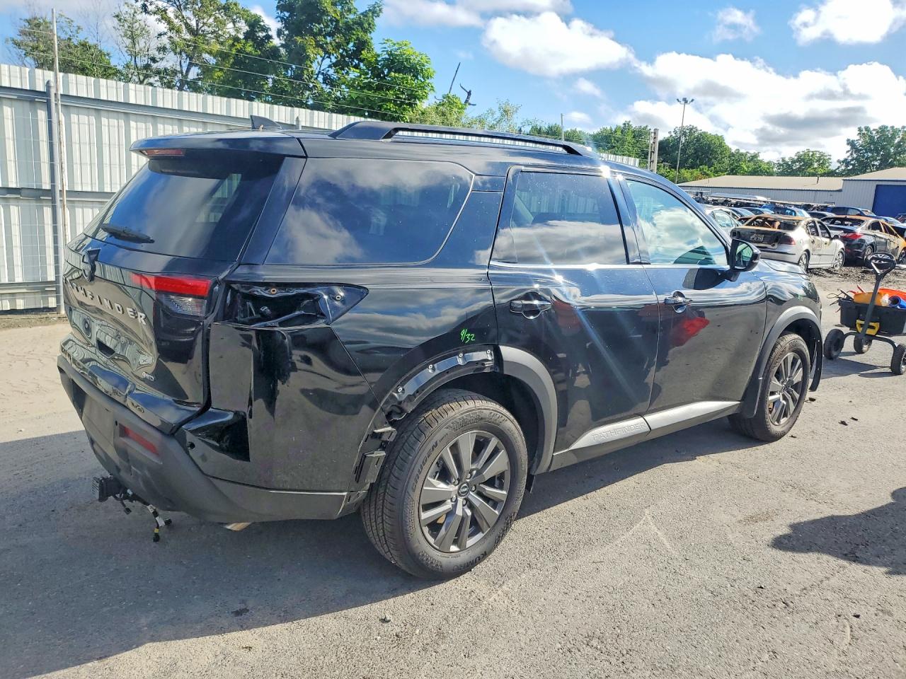 2025 NISSAN PATHFINDER