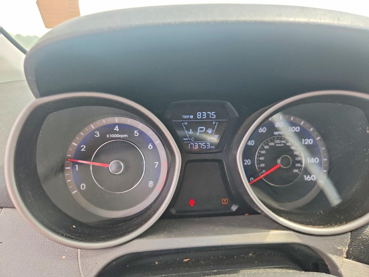 2015 HYUNDAI ELANTRA