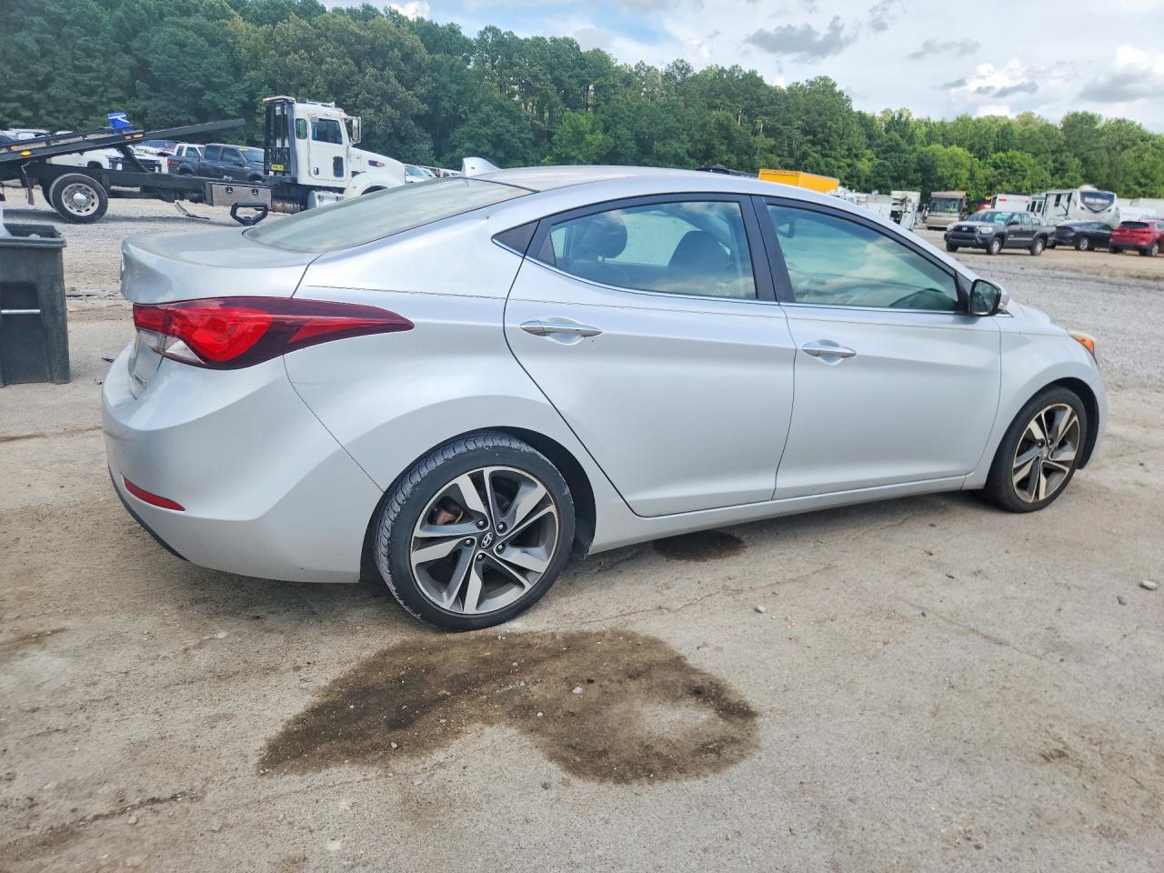 2015 HYUNDAI ELANTRA