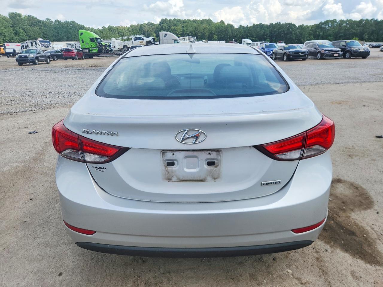 2015 HYUNDAI ELANTRA