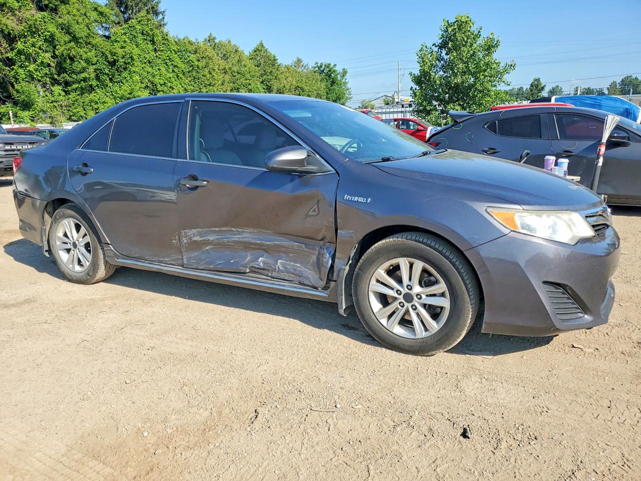 2014 TOYOTA CAMRY SOLA