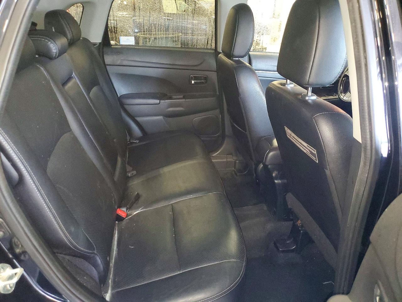 2016 MITSUBISHI OUTLANDER