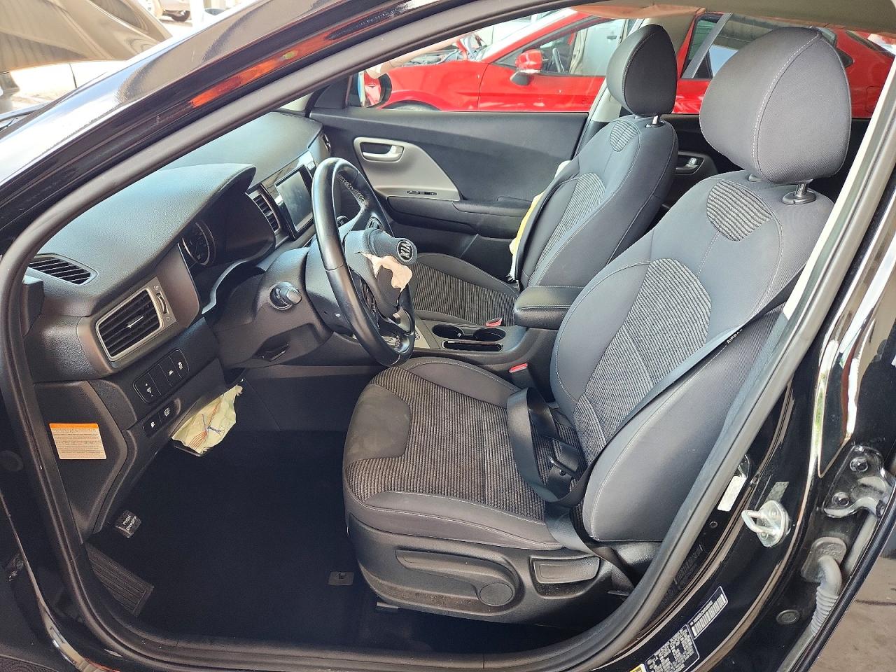 2017 KIA NIRO