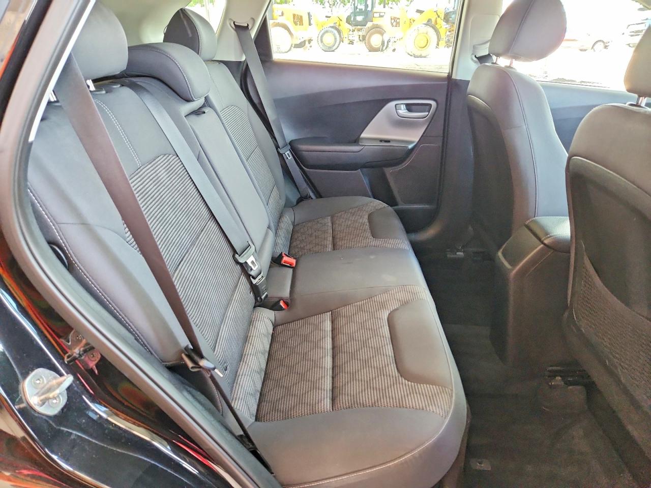 2017 KIA NIRO