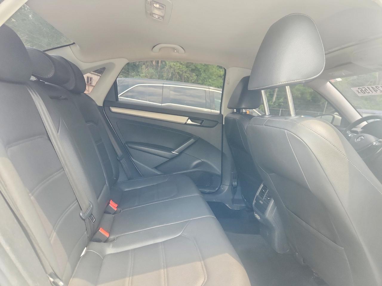 2020 VOLKSWAGEN PASSAT