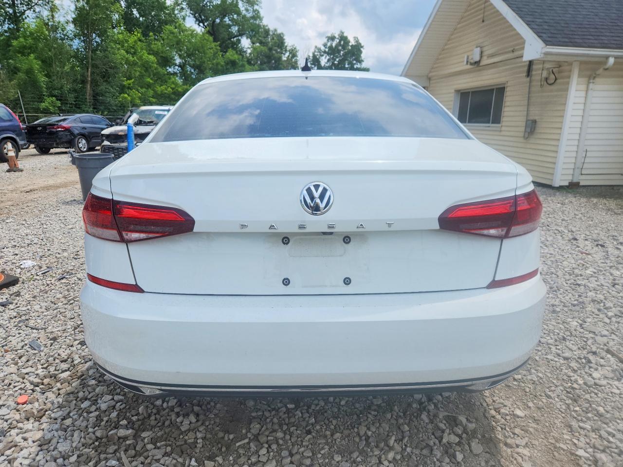 2020 VOLKSWAGEN PASSAT