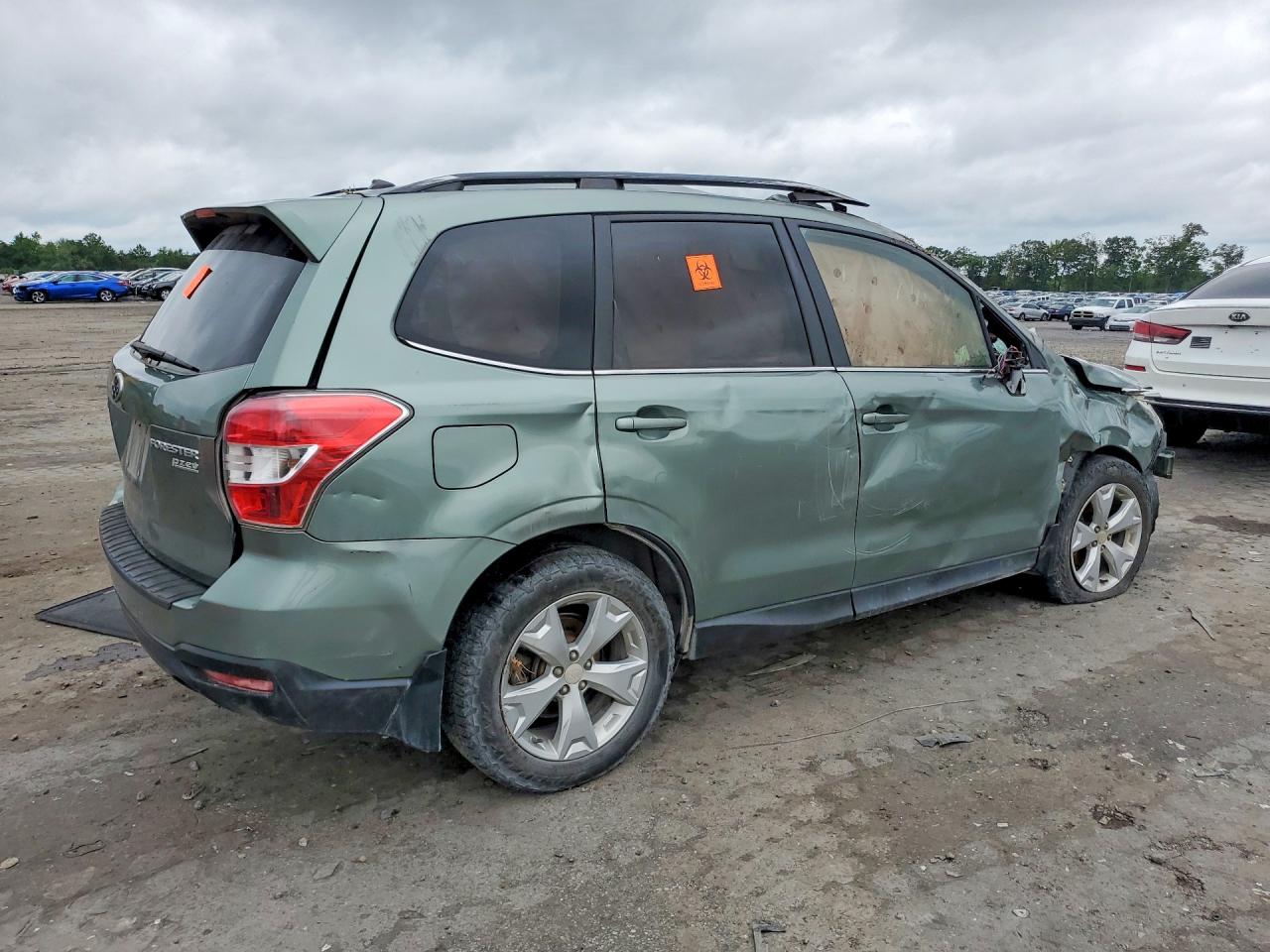 2015 SUBARU FORESTER