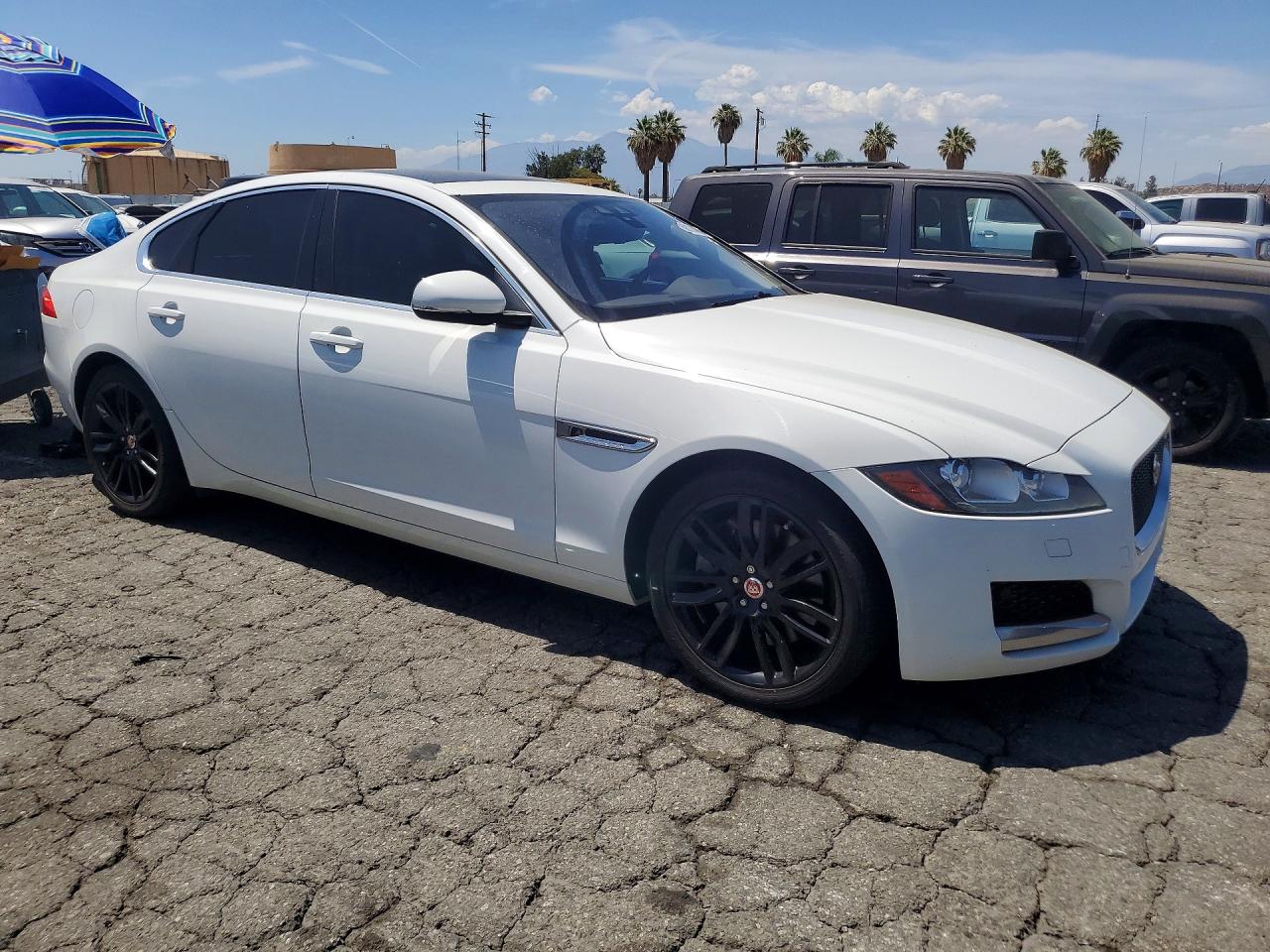 2017 JAGUAR XF