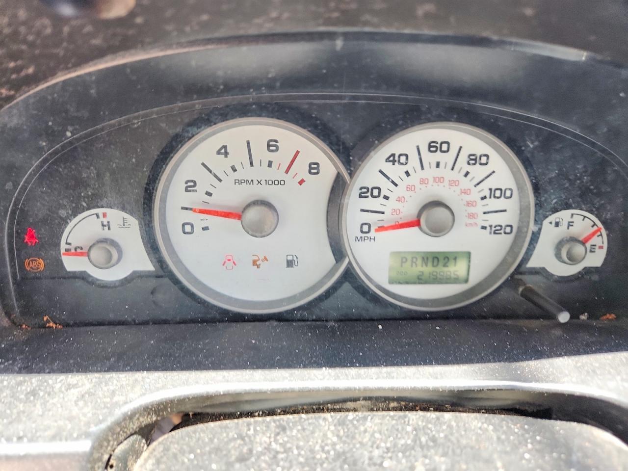 2005 FORD ESCAPE