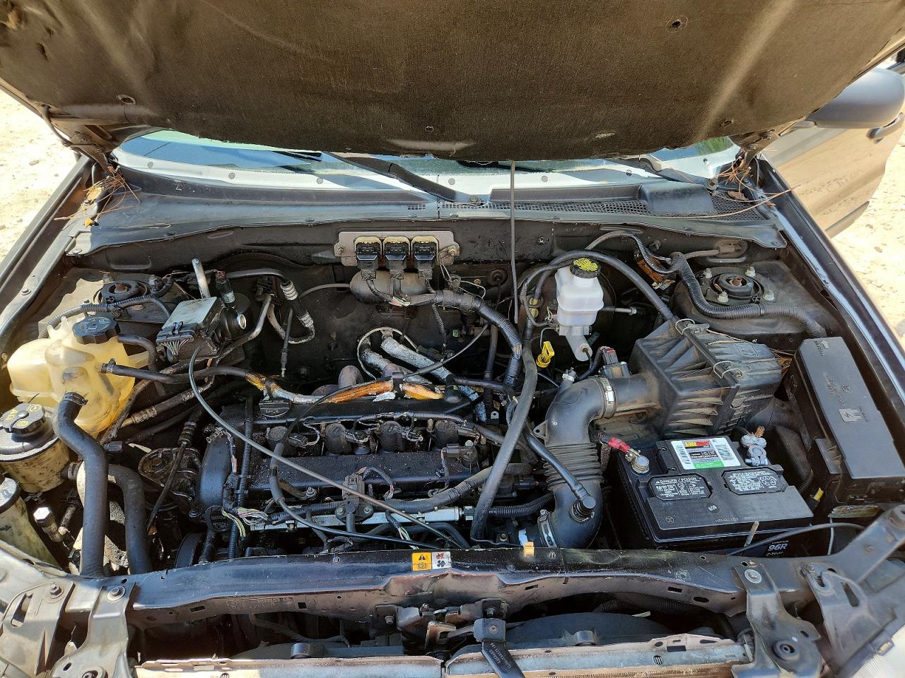 2005 FORD ESCAPE