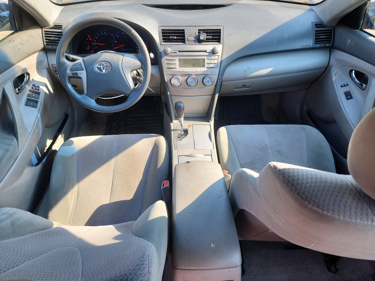2011 TOYOTA CAMRY