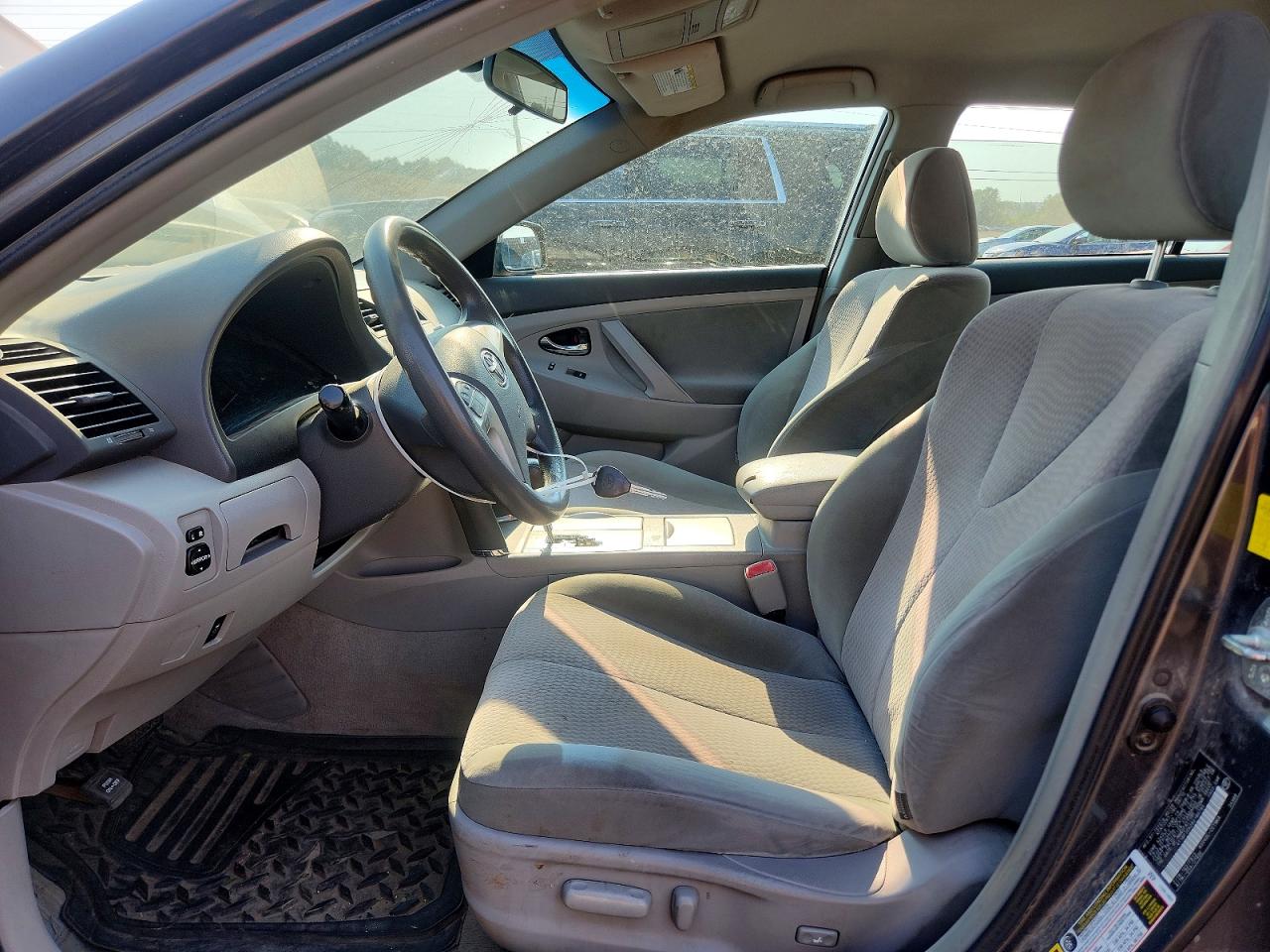 2011 TOYOTA CAMRY