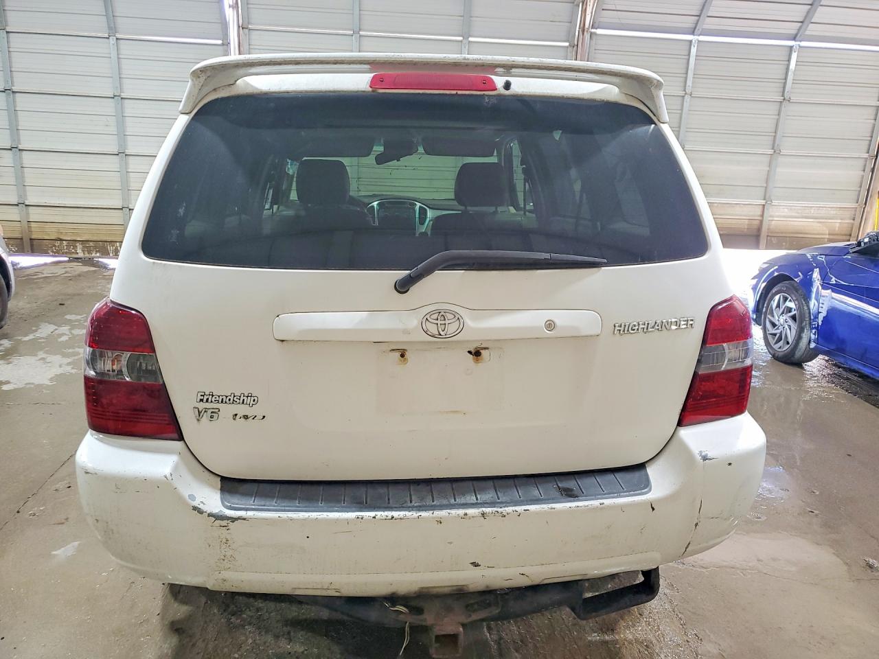 2004 TOYOTA HIGHLANDER