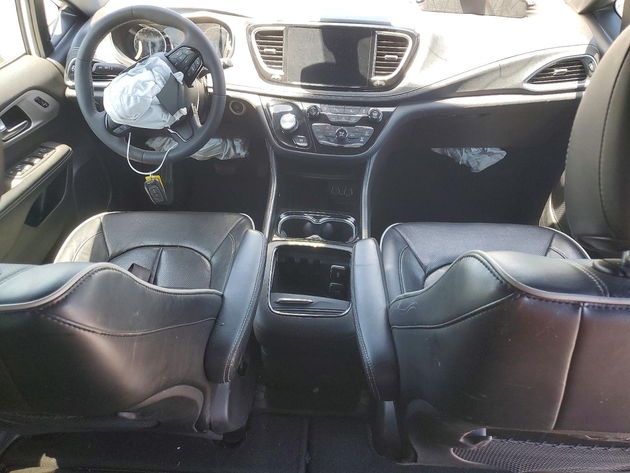 2025 CHRYSLER PACIFICA
