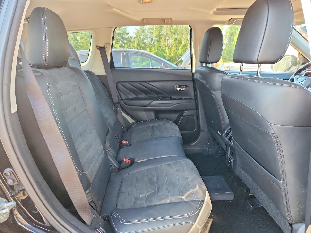 2019 MITSUBISHI OUTLANDER