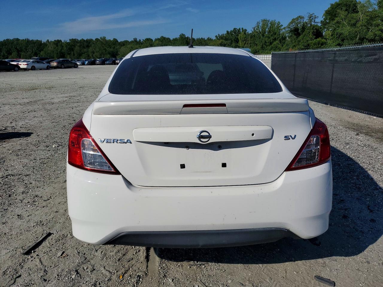2019 NISSAN VERSA