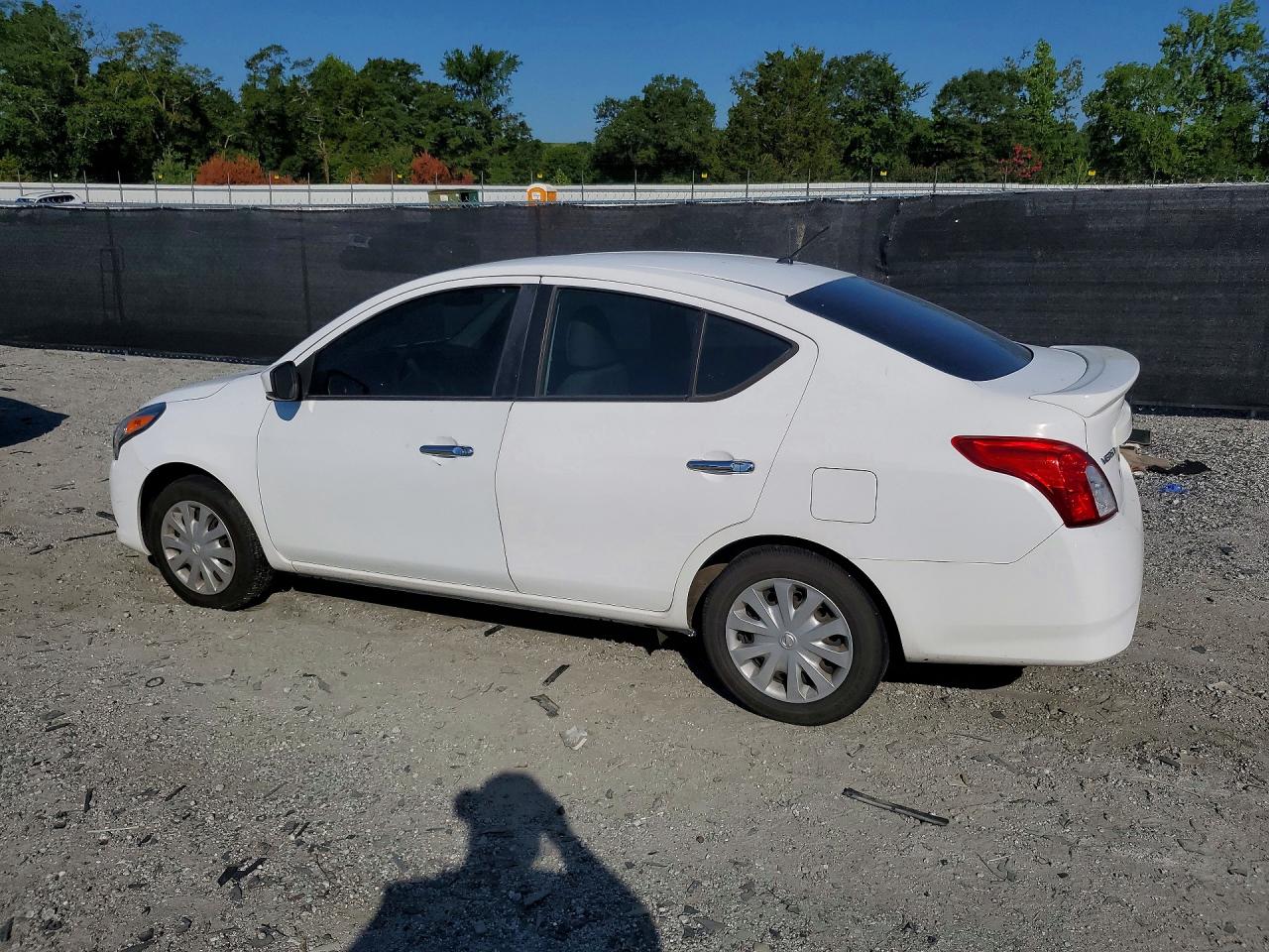 2019 NISSAN VERSA