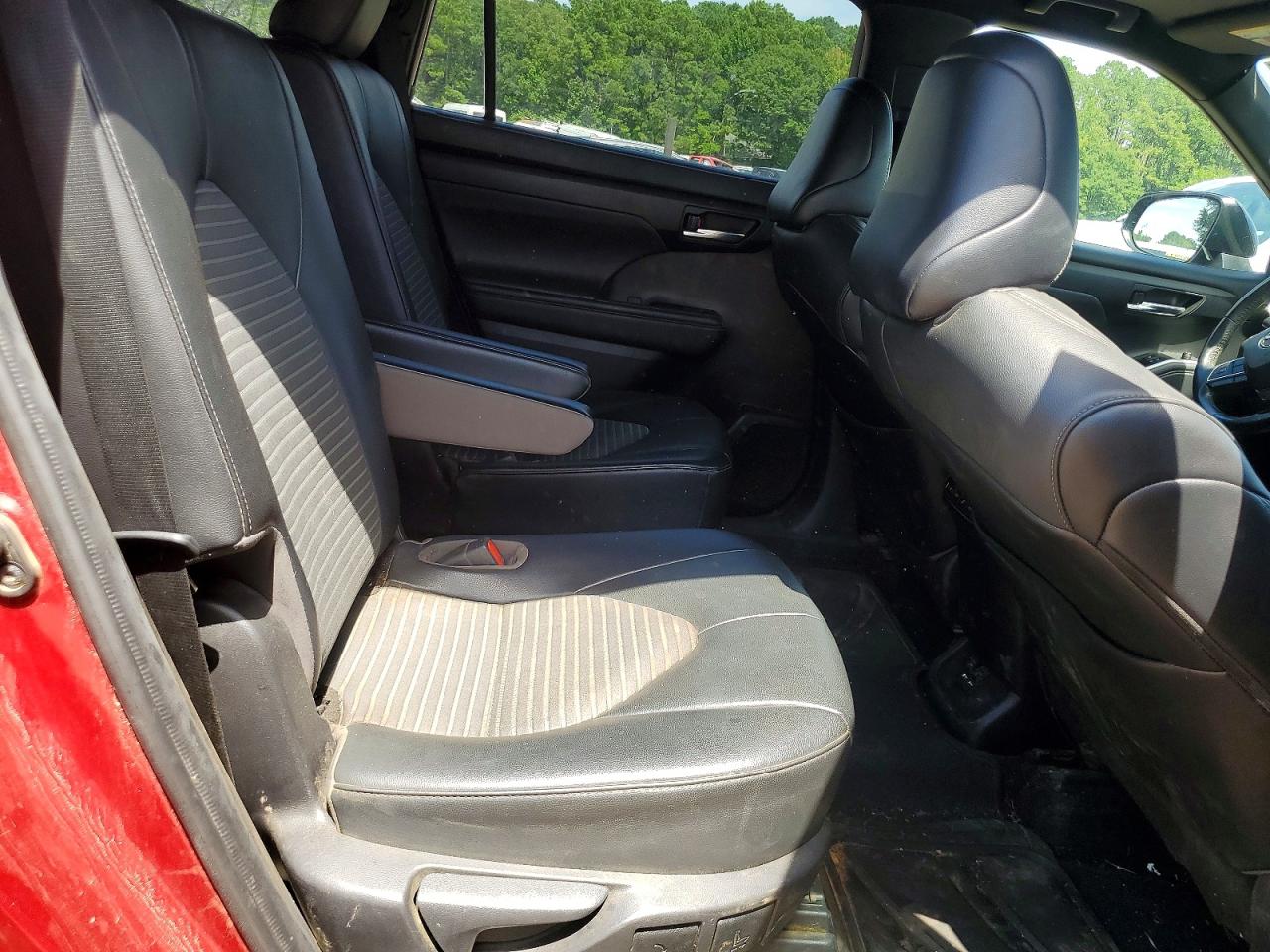 2021 TOYOTA HIGHLANDER
