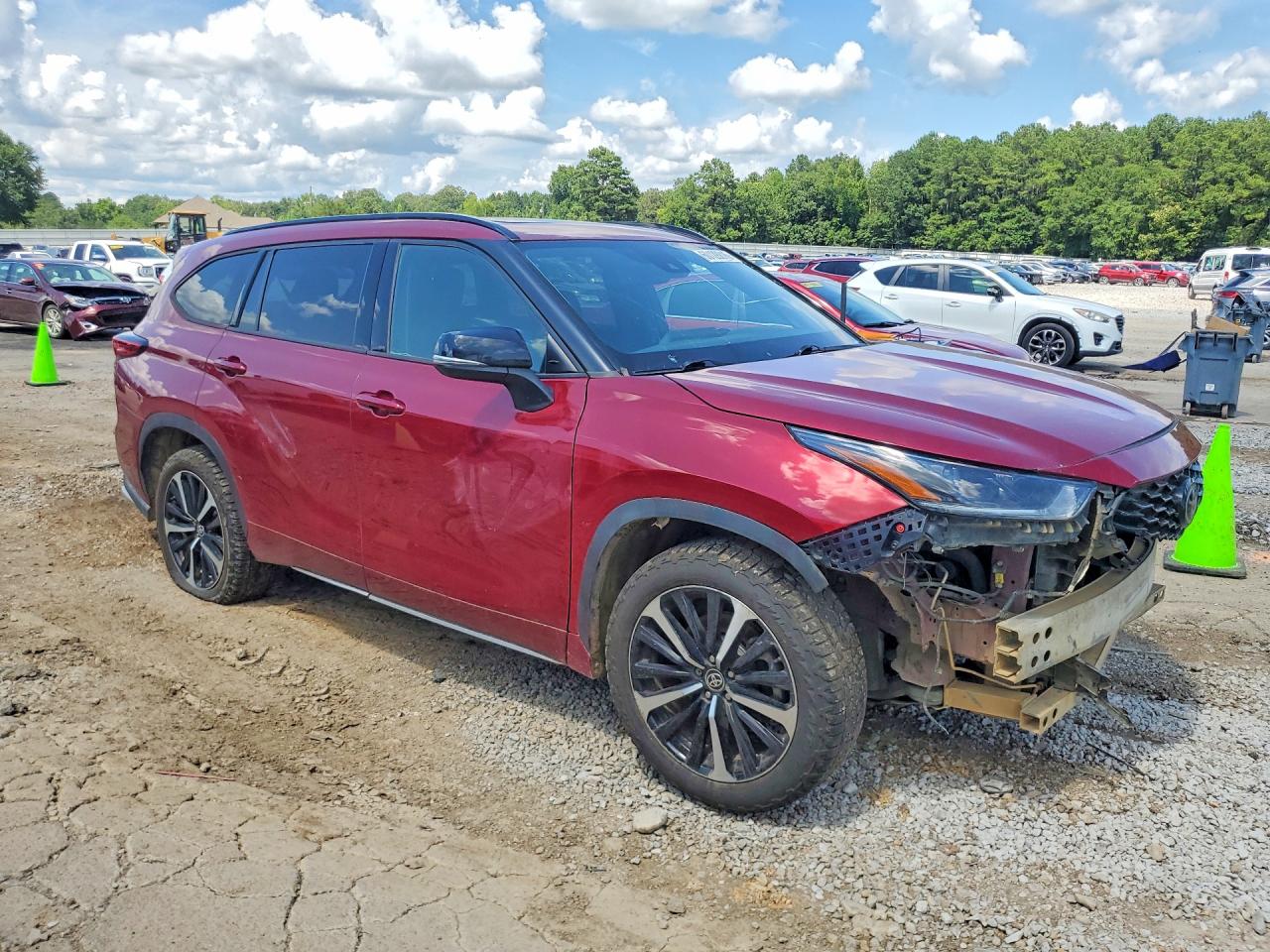 2021 TOYOTA HIGHLANDER