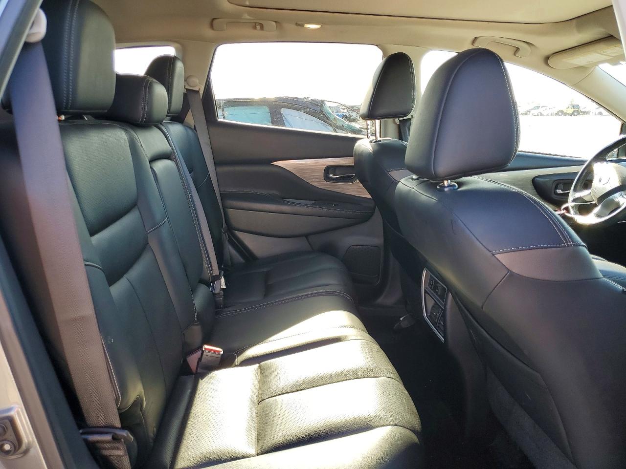 2016 NISSAN MURANO