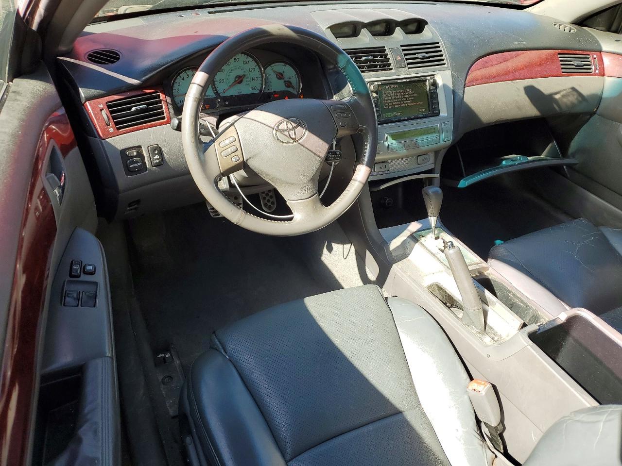 2004 TOYOTA CAMRY SOLA