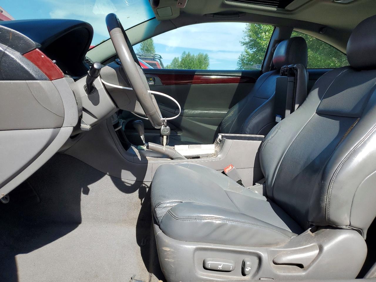 2004 TOYOTA CAMRY SOLA