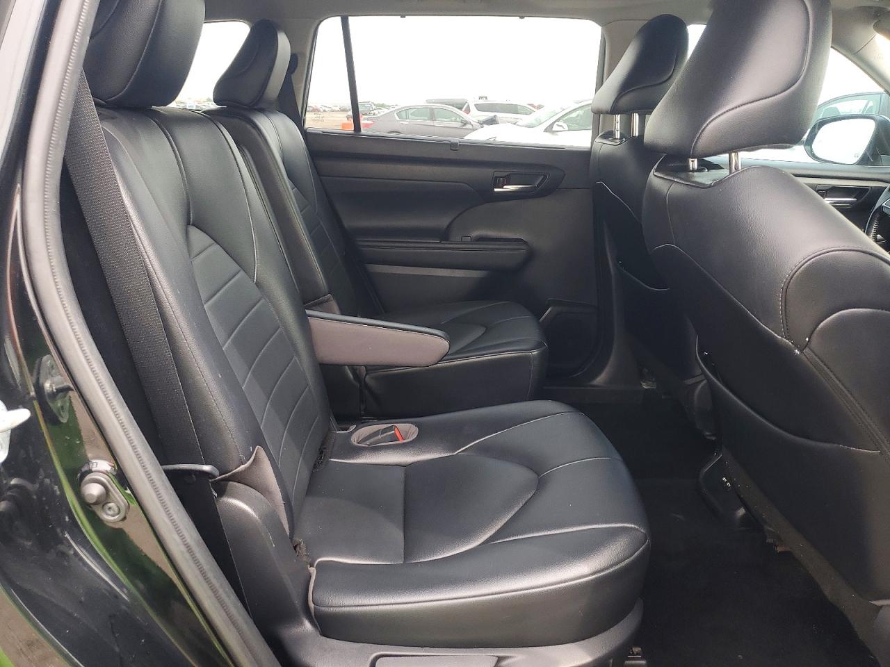 2021 TOYOTA HIGHLANDER