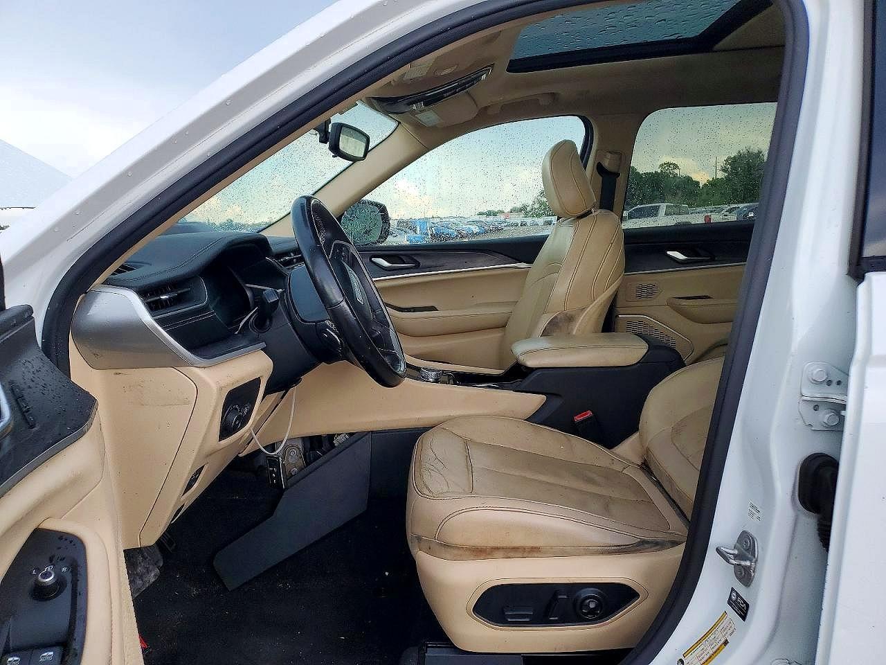 2022 JEEP CHEROKEE