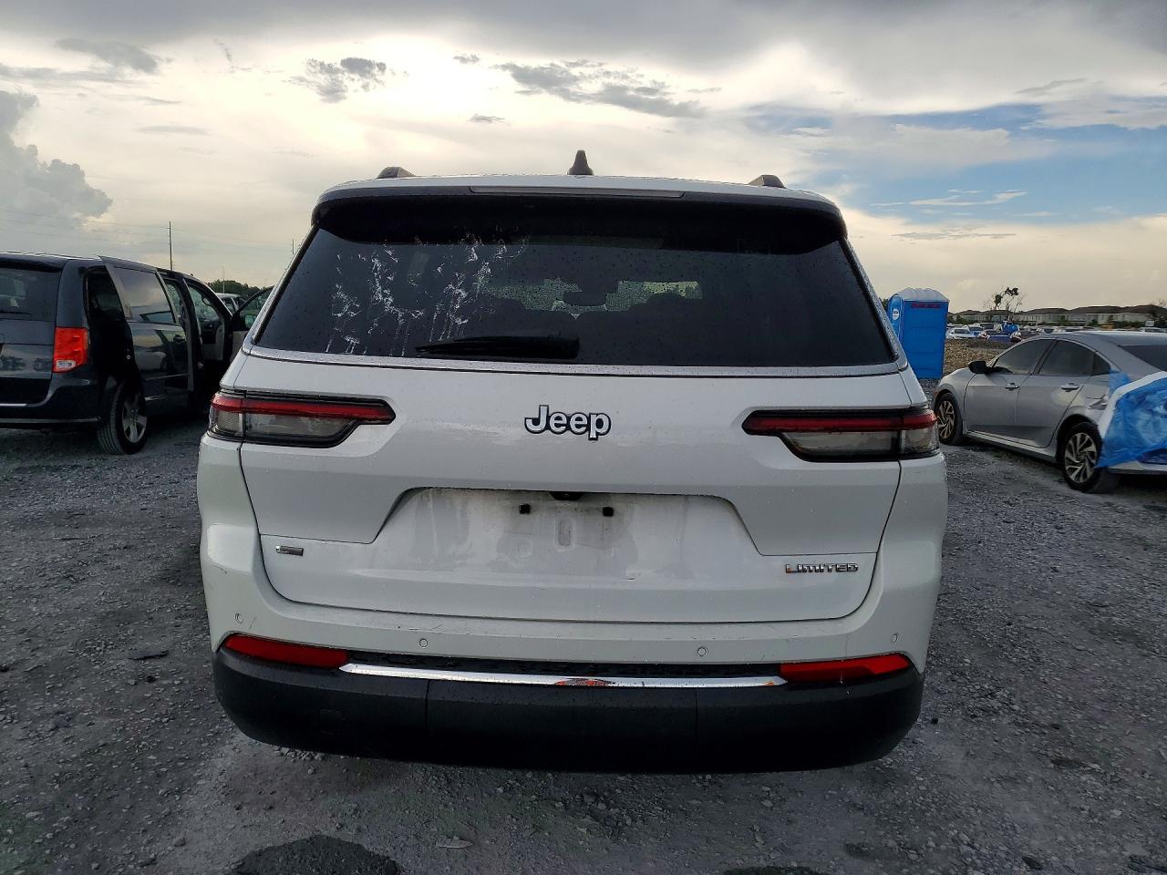 2022 JEEP CHEROKEE