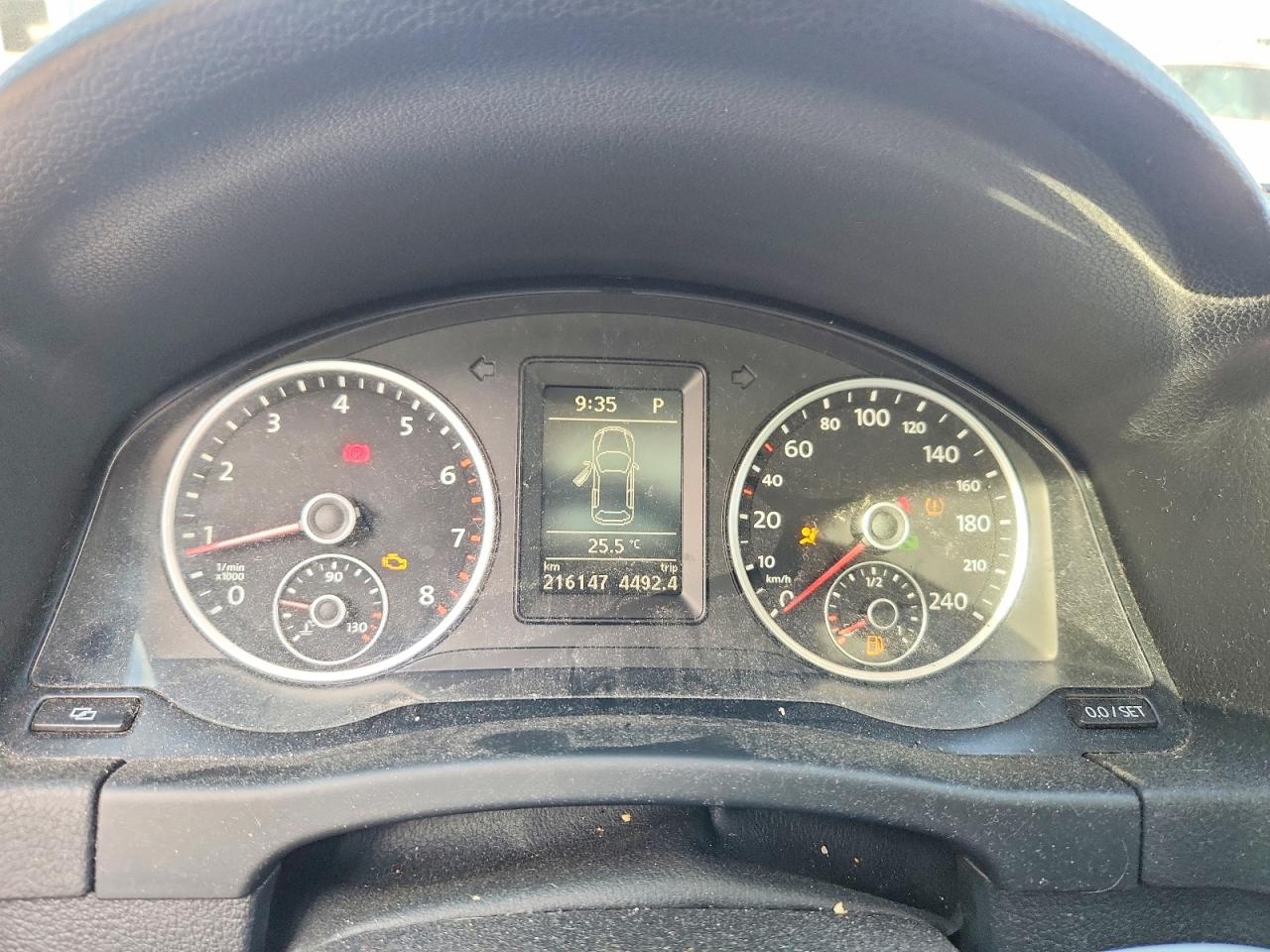 2012 VOLKSWAGEN TIGUAN