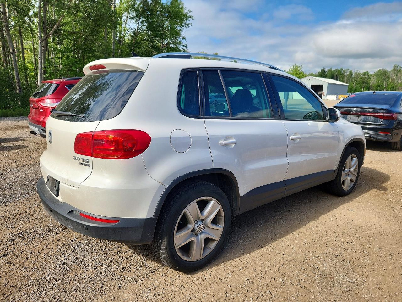 2012 VOLKSWAGEN TIGUAN