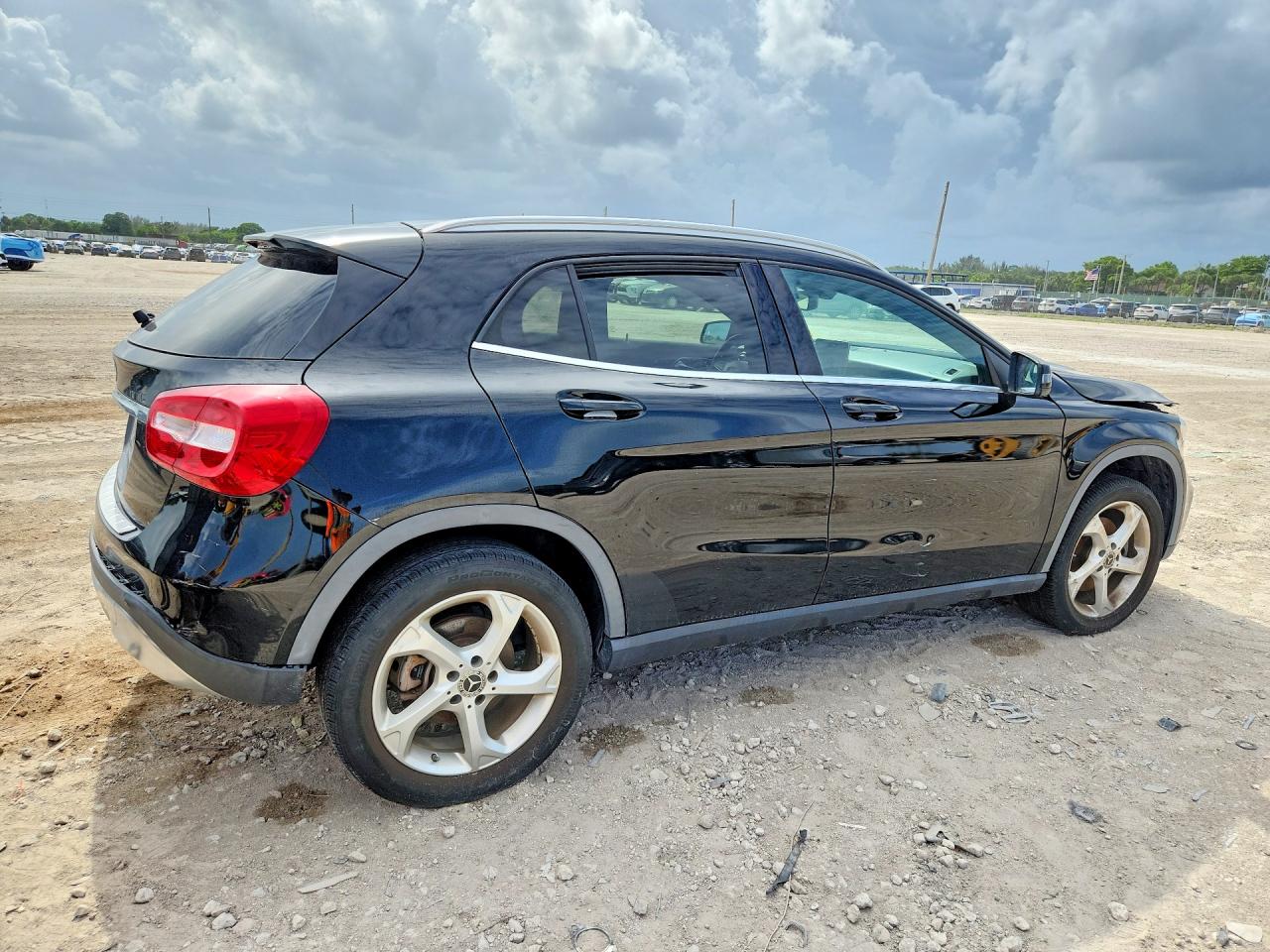 2018 MERCEDES-BENZ GLA-CLASS