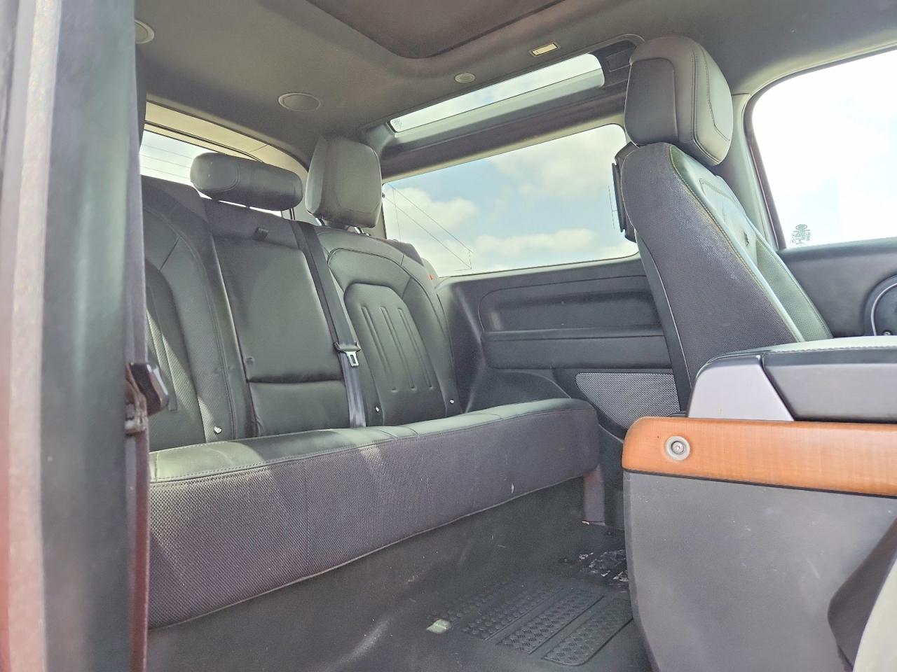 2021 LAND ROVER DEFENDER
