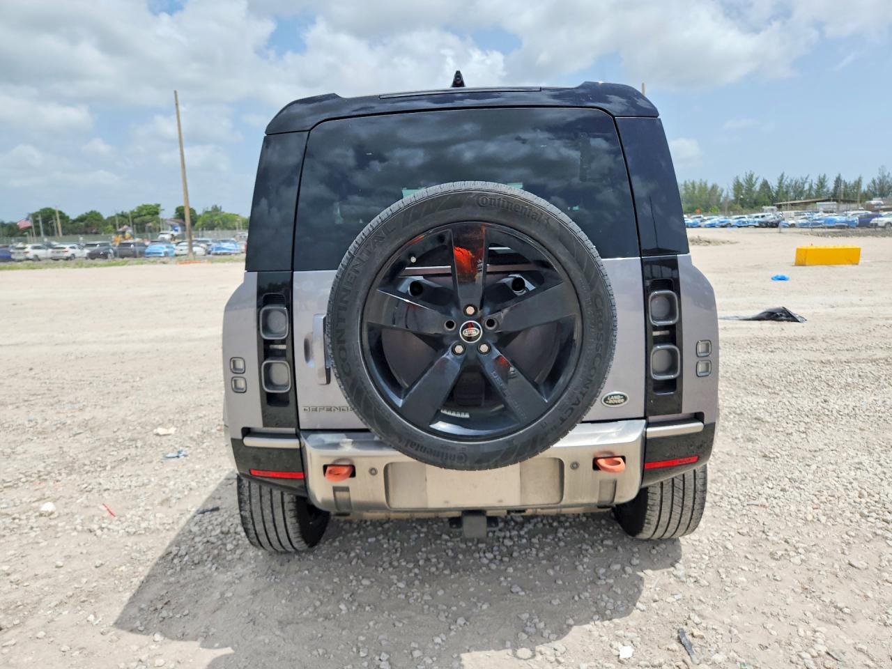 2021 LAND ROVER DEFENDER